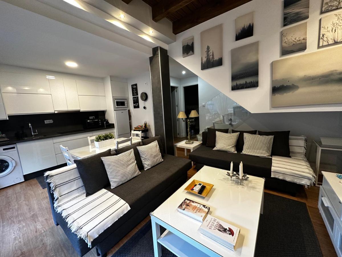 Apartment Lujo Duplex: Beachfront Garden Retreat With Pool